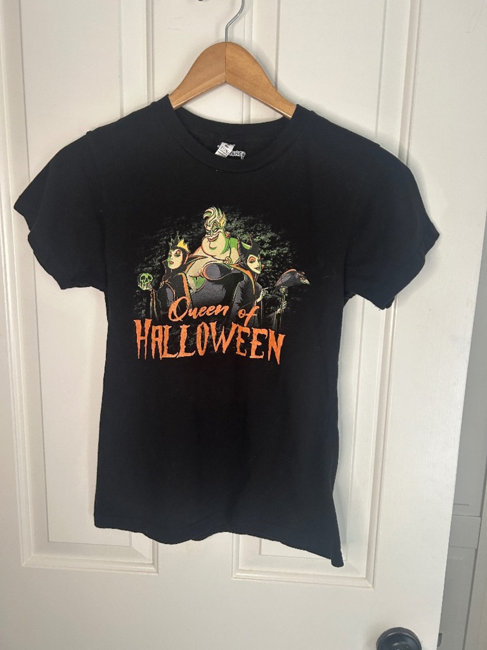 Disney Villains Queen Of Halloween T-Shirt - Small